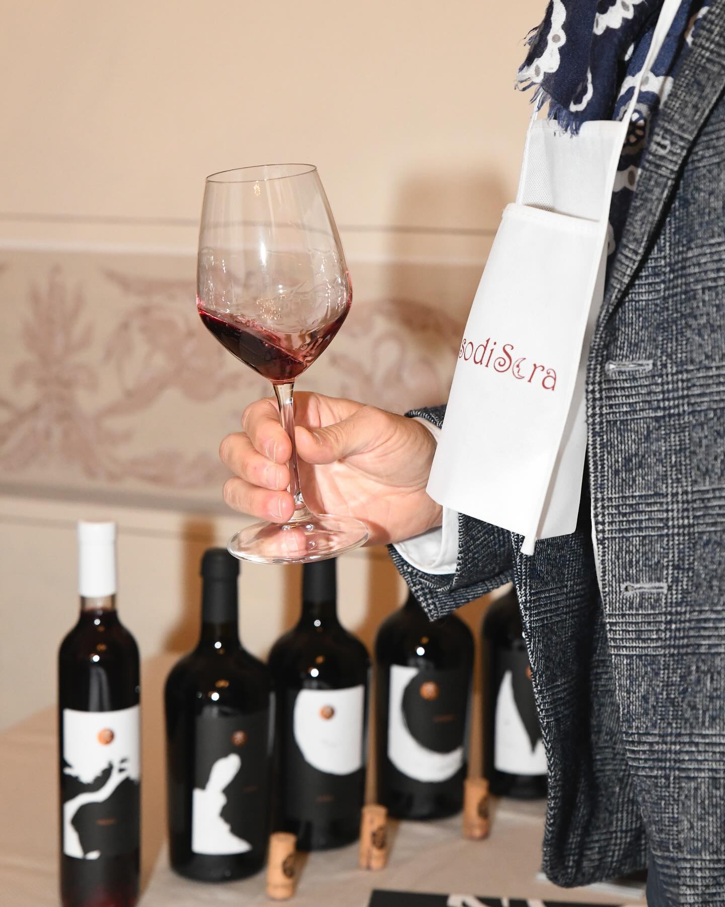 Degustazione durante Rosso di Sera 2023